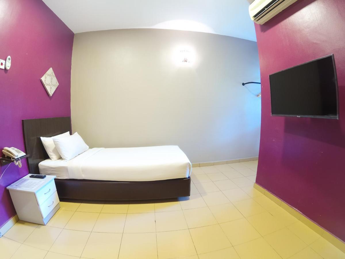 Jv Hotel @ Bandar Tasek Mutiara Simpang Ampat  Εξωτερικό φωτογραφία